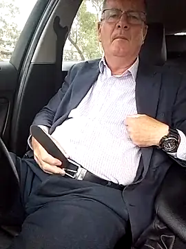 stiffandlubedxh online show from March 2026 08:48:01 PM