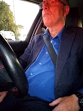 stiffandlubedxh online show from March 2026 08:20:01 PM