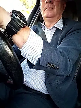 stiffandlubedxh online show from April 2026 09:15:02 PM