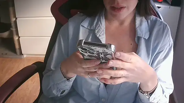 LunaGuerraxx online show from March 2026 08:42:01 AM