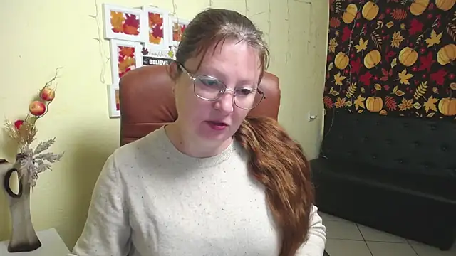 VanessaHotts online show from November 2025 06:12:01 AM