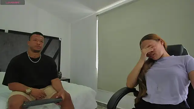 Snapshot of AnnieAndStefan chatting on July 2026 02:47:02 PM AnnieAndStefan online show from July 2026 02:47:02 PM