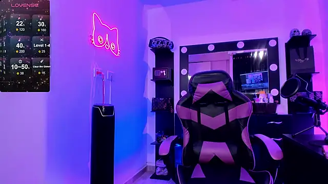 miss kitty online show from March 2026 08:14:01 PM