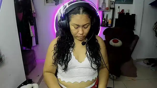 AliceFox Milf online show from March 2026 03:33:02 AM