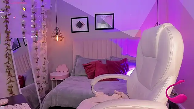 Snapshot of maggietime chatting on December 2025 04:22:01 PM maggietime online show from December 2025 04:22:01 PM