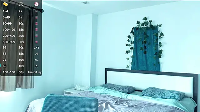 pale skin online show from December 2025 07:36:02 AM