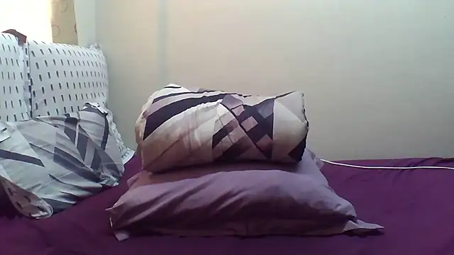 AddictiveAssCurves online show from October 2025 09:29:01 AM