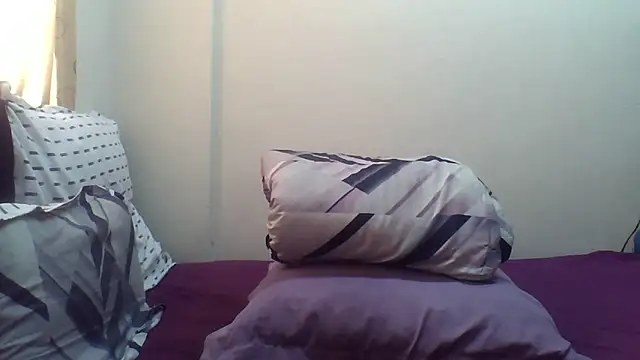 AddictiveAssCurves online show from October 2025 08:28:01 AM