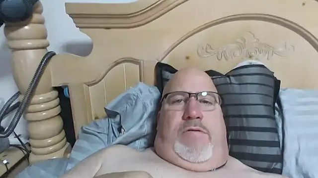 Bigbear0563 online show from December 2025 06:18:01 AM