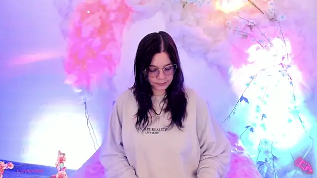 Snapshot of Mey_moon chatting on January 2025 08:42:01 PM Mey moon online show from January 2025 08:42:01 PM