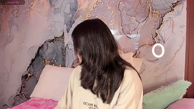 Mey moon online show from March 2026 03:56:01 AM