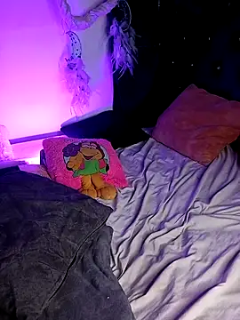 Piafisher1 online show from March 2025 04:37:02 PM