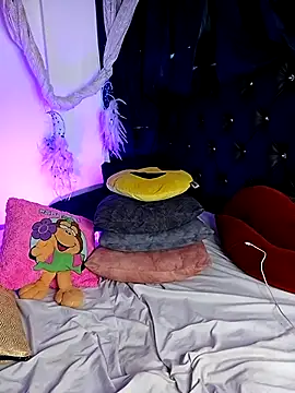 Piafisher1 online show from March 2025 04:07:02 PM