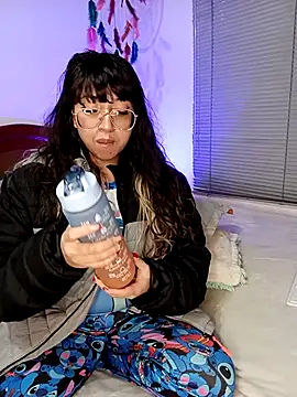 Snapshot of Piafisher1 chatting on February 2026 06:26:01 AM Piafisher1 online show from February 2026 06:26:01 AM