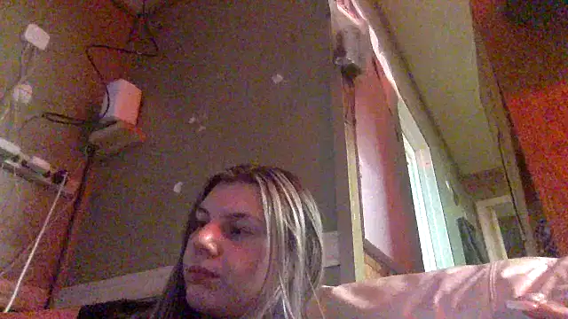 Snapshot of candycane57 chatting on November 2025 07:52:01 AM candycane57 online show from November 2025 07:52:01 AM