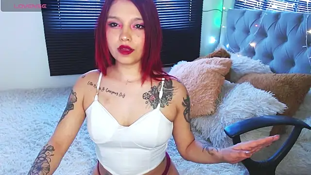 Snapshot of kmila-carson chatting on December 2024 10:13:02 PM kmila-carson online show from December 2024 10:13:02 PM