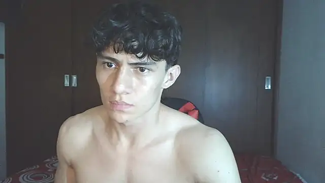 aresholland online show from November 2025 03:27:02 AM