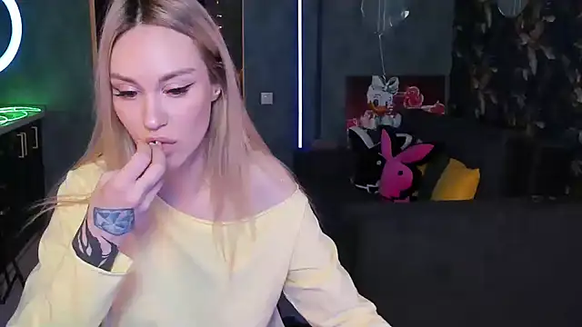 Blckmirrorr online show from November 2025 01:14:02 PM