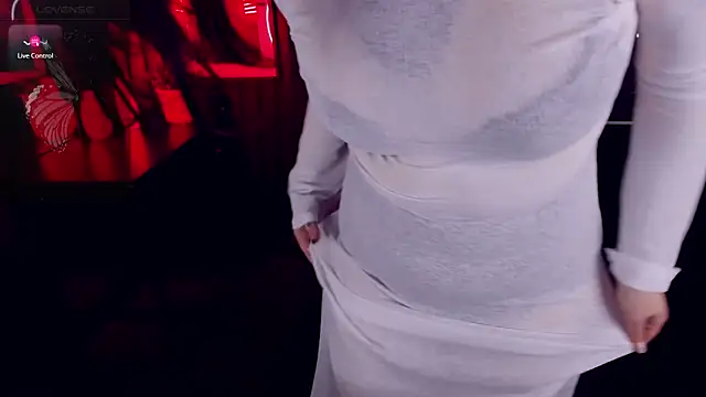 Snapshot of Mayayammy chatting on December 2024 05:33:01 PM Mayayammy online show from December 2024 05:33:01 PM