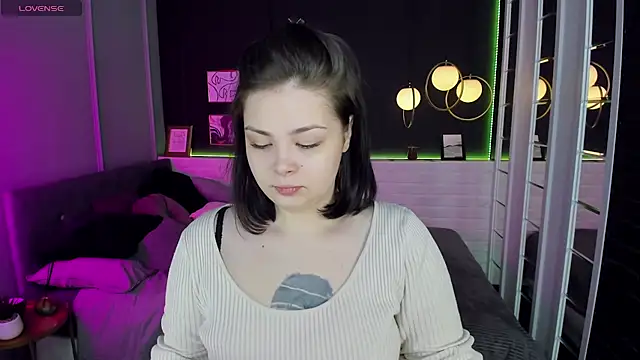 Snapshot of Mayayammy chatting on December 2024 06:21:01 AM Mayayammy online show from December 2024 06:21:01 AM