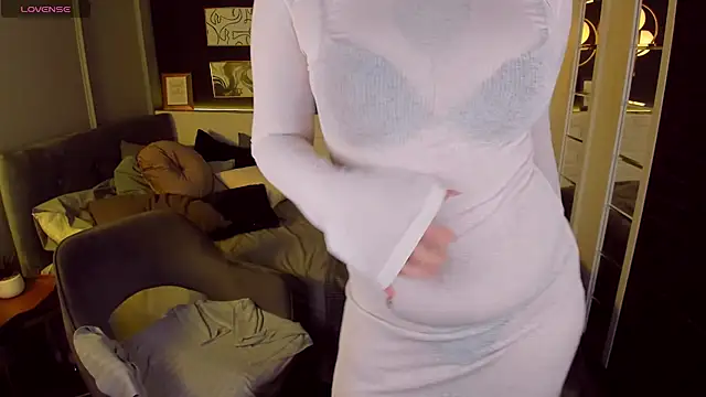 Snapshot of Mayayammy chatting on January 2025 09:00:02 AM Mayayammy online show from January 2025 09:00:02 AM