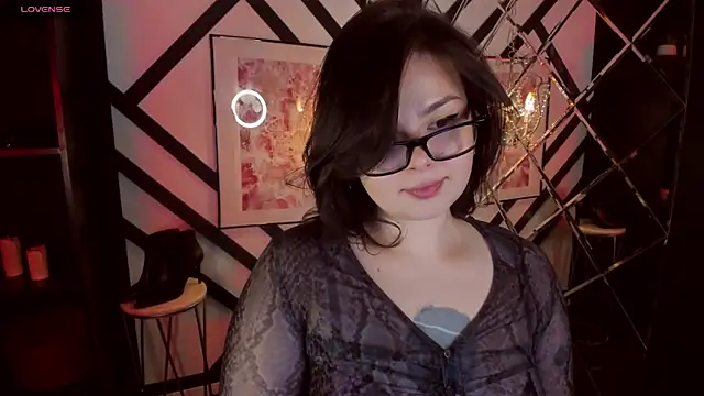 Snapshot of Mayayammy chatting on January 2025 05:09:02 PM Mayayammy online show from January 2025 05:09:02 PM