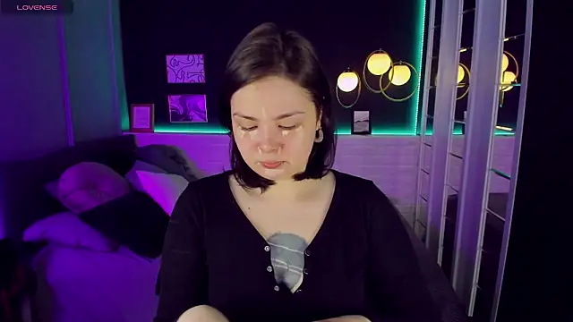 Snapshot of Mayayammy chatting on January 2025 05:43:02 AM Mayayammy online show from January 2025 05:43:02 AM