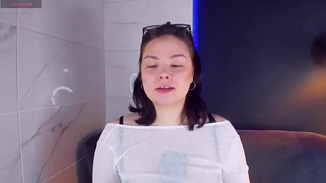 Snapshot of Mayayammy chatting on January 2025 06:13:02 AM Mayayammy online show from January 2025 06:13:02 AM