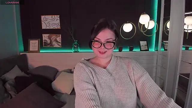 Snapshot of Mayayammy chatting on February 2025 05:03:02 PM Mayayammy online show from February 2025 05:03:02 PM