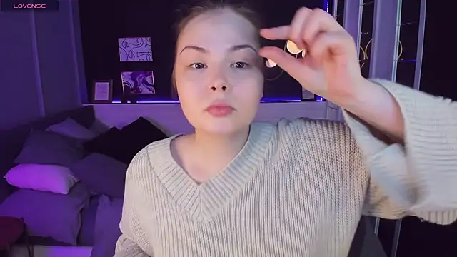 Snapshot of Mayayammy chatting on February 2025 02:00:02 PM Mayayammy online show from February 2025 02:00:02 PM