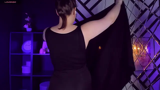 Snapshot of Mayayammy chatting on February 2025 07:52:02 PM Mayayammy online show from February 2025 07:52:02 PM