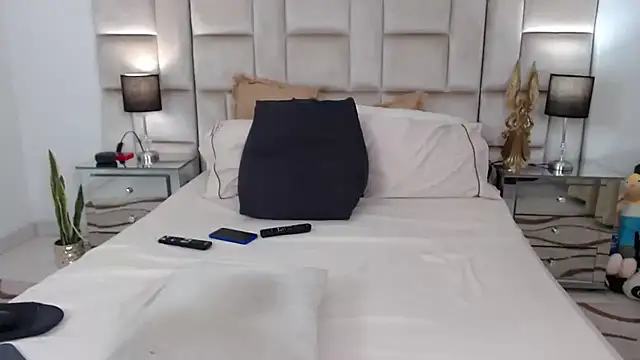 JesicaTaylorxx online show from March 2025 09:26:01 PM