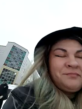 Snapshot of ZenaPallmer chatting on February 2025 05:37:02 AM ZenaPallmer online show from February 2025 05:37:02 AM