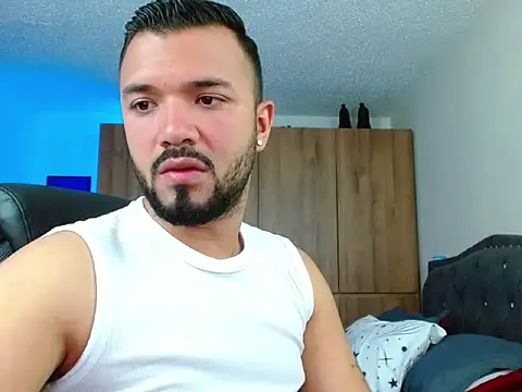 mathew vidal1 online show from November 2025 05:39:01 AM