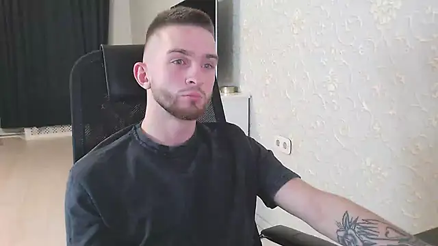 Snapshot of Marselle_Laker chatting on January 2025 02:25:01 AM Marselle Laker online show from January 2025 02:25:01 AM