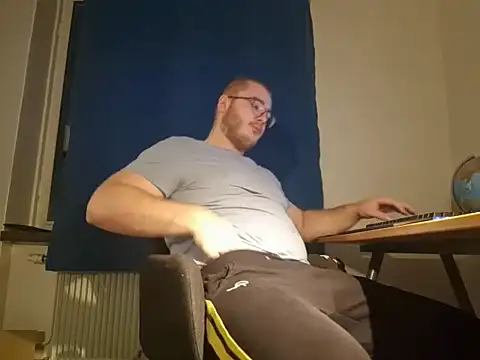 Snapshot of OrgusBank chatting on November 2025 06:30:02 PM OrgusBank online show from November 2025 06:30:02 PM