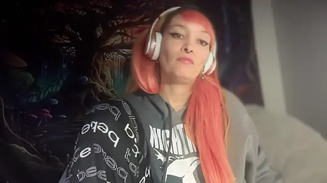 Snapshot of FRRANNKIE chatting on December 2025 11:15:02 AM FRRANNKIE online show from December 2025 11:15:02 AM