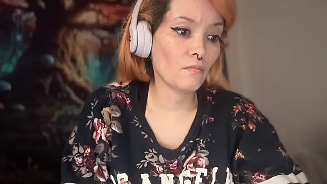 Snapshot of FRRANNKIE chatting on February 2026 07:51:01 AM FRRANNKIE online show from February 2026 07:51:01 AM