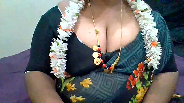 Snapshot of archanatelugu9 chatting on January 2025 10:00:02 AM archanatelugu9 online show from January 2025 10:00:02 AM