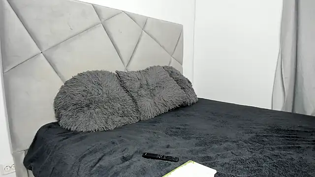 Snapshot of BlueEyesLexy chatting on December 2025 08:52:02 AM BlueEyesLexy online show from December 2025 08:52:02 AM