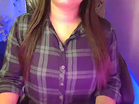 Snapshot of shivi_moto chatting on November 2025 04:55:01 AM shivi moto online show from November 2025 04:55:01 AM