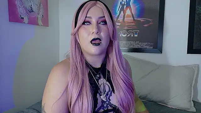 valkiria moore online show from May 2026 11:12:01 PM