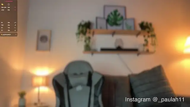 Snapshot of Paulah_x chatting on November 2025 08:40:02 PM Paulah x online show from November 2025 08:40:02 PM