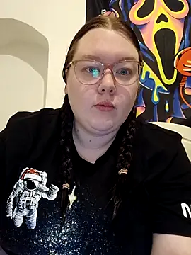 Sexycurvyemilyy online show from November 2025 03:49:01 PM