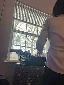 DominiqueX0 online show from February 2025 01:51:02 PM