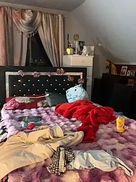 DominiqueX0 online show from April 2026 02:22:02 AM