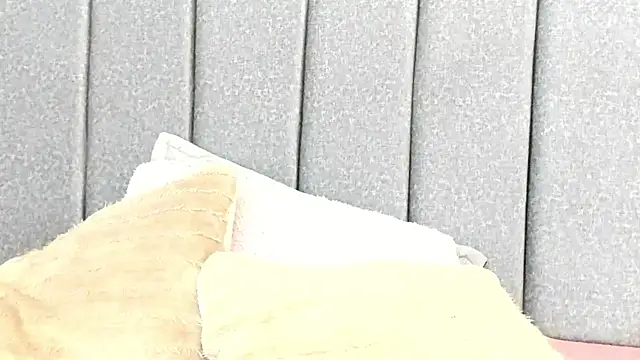 Snapshot of samantha_stan chatting on November 2025 01:11:01 PM samantha stan online show from November 2025 01:11:01 PM