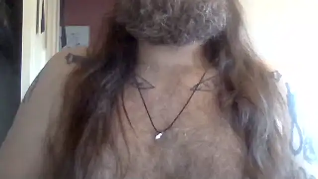 Snapshot of Thrillhouse chatting on January 2025 11:52:01 AM Thrillhouse online show from January 2025 11:52:01 AM