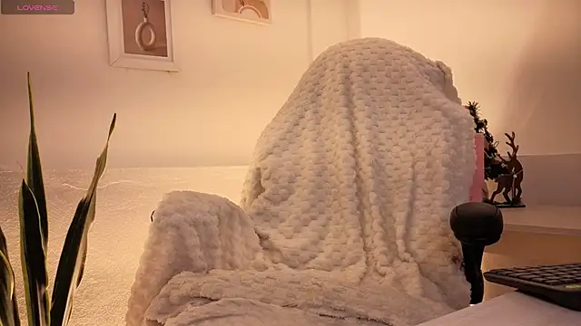 NebetColin online show from January 2026 07:28:02 PM