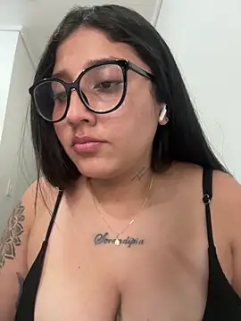 Snapshot of croftsmila chatting on October 2025 09:16:02 PM croftsmila online show from October 2025 09:16:02 PM